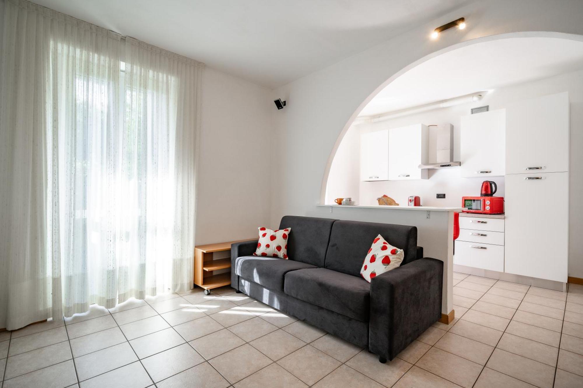 Dolce Teresa Apartment Mandello del Lario Exterior photo